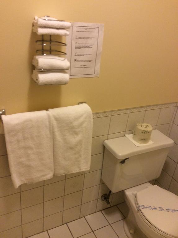 Hotel Travelodge By Wyndham Victoriaville Room photo